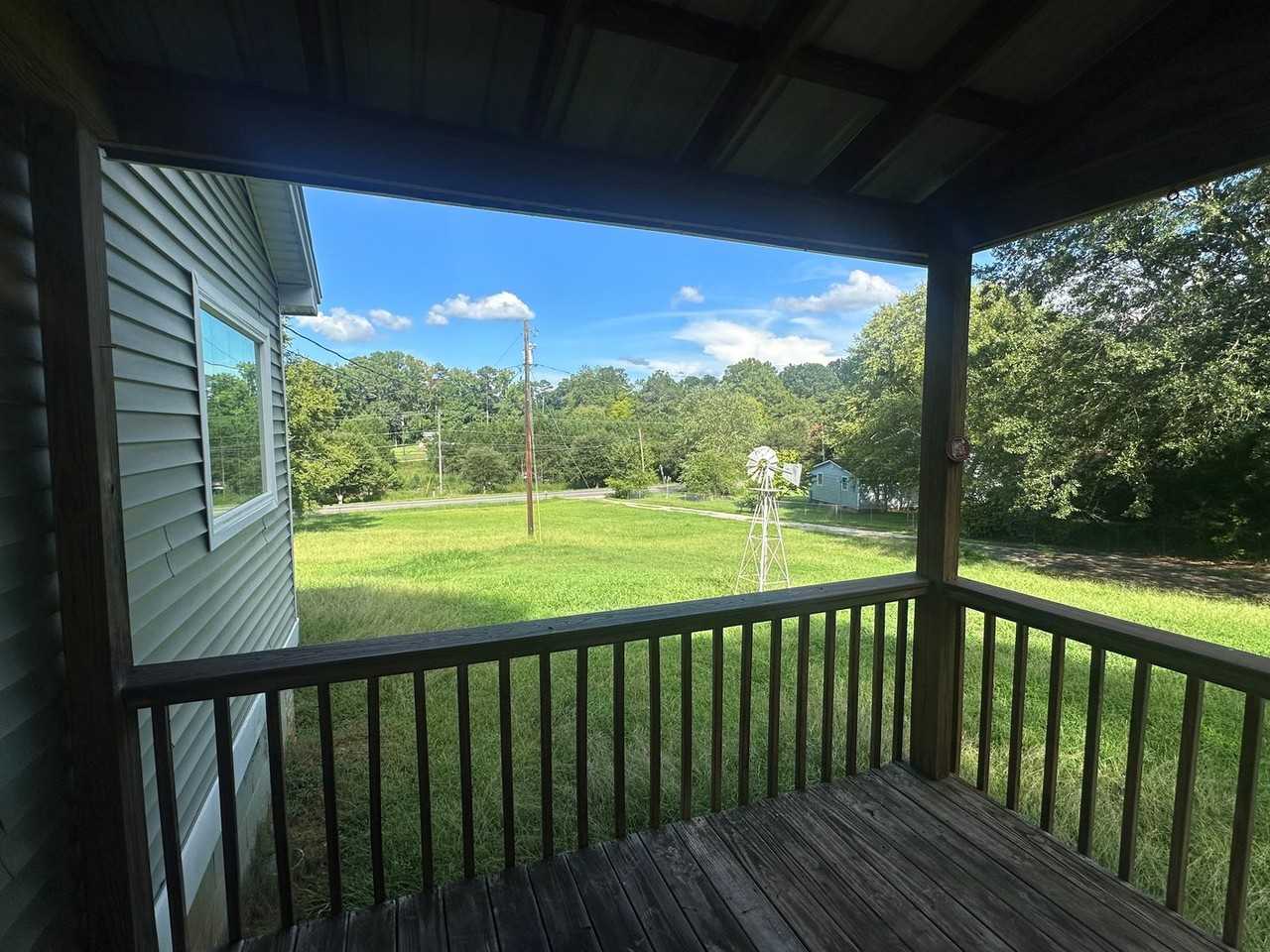 2107 Airport Rd - Photo 5 of 17