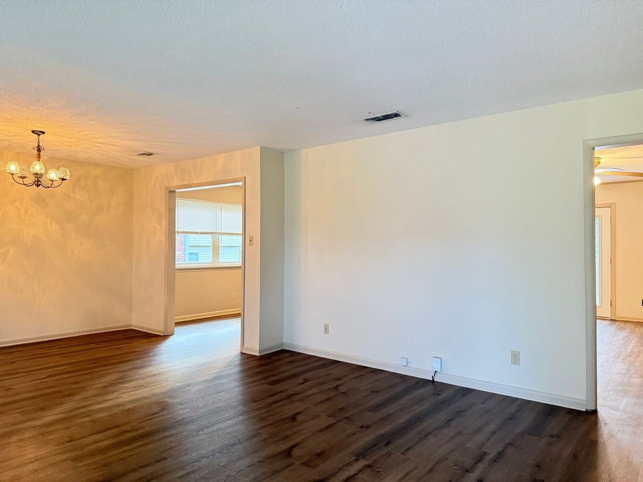 4612 N Cypress St - Photo 2 of 26