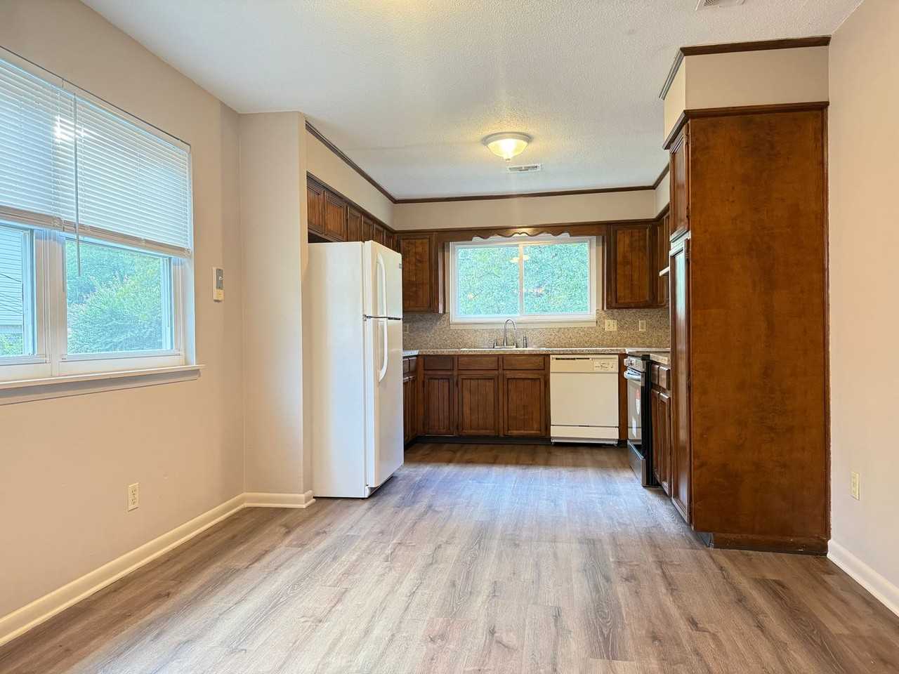 4612 N Cypress St - Photo 7 of 26
