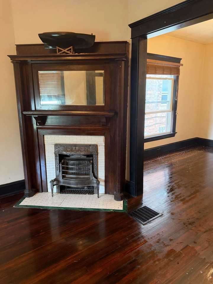 1315 W 85th St - Photo 2 of 11