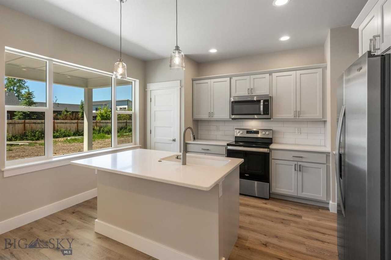 355 Meriwether Ave - Photo 4 of 21