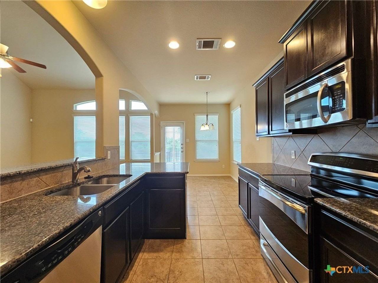 7112 Cokui Dr - Photo 5 of 25