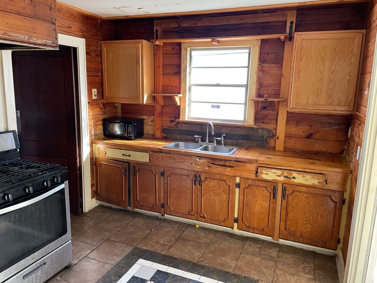 2727 Judson St - Photo 6 of 12