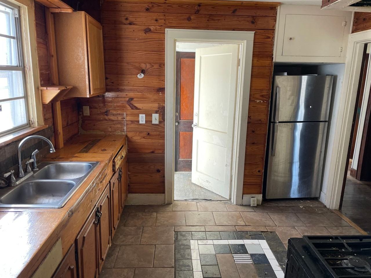 2727 Judson St - Photo 7 of 12