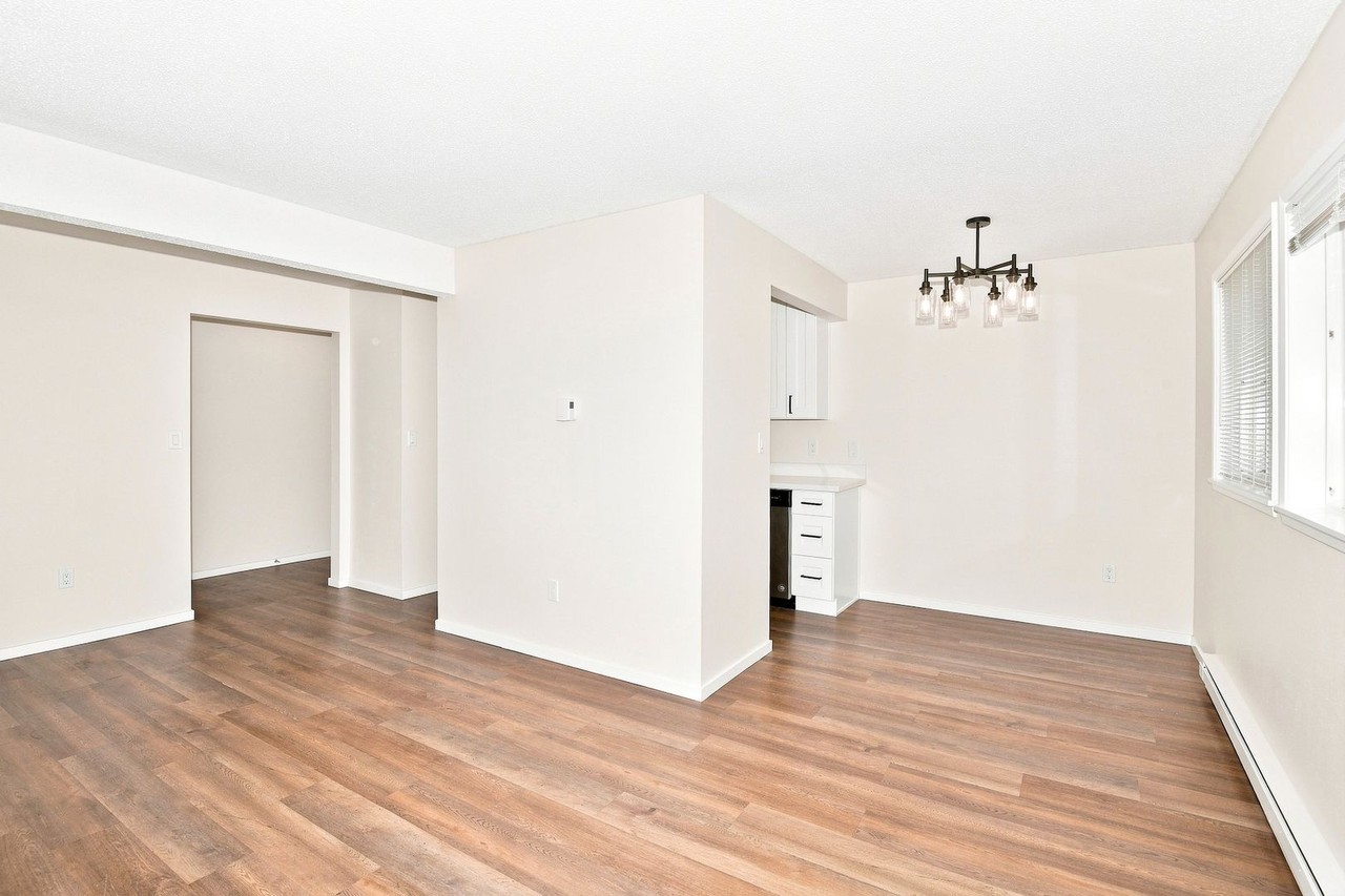 1002 N J St #7 - Photo 2 of 20