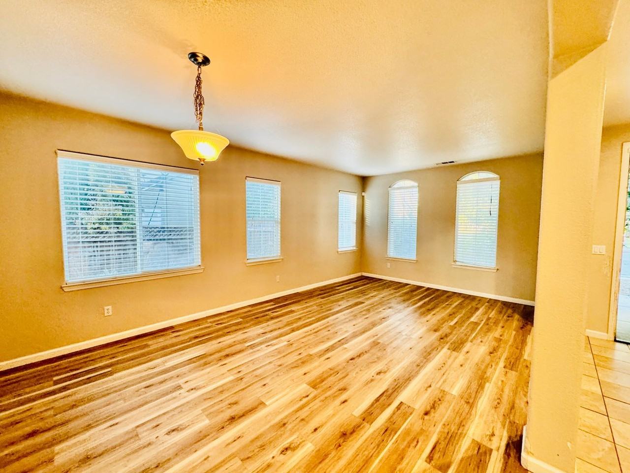 1946 Rainier Dr - Photo 6 of 15