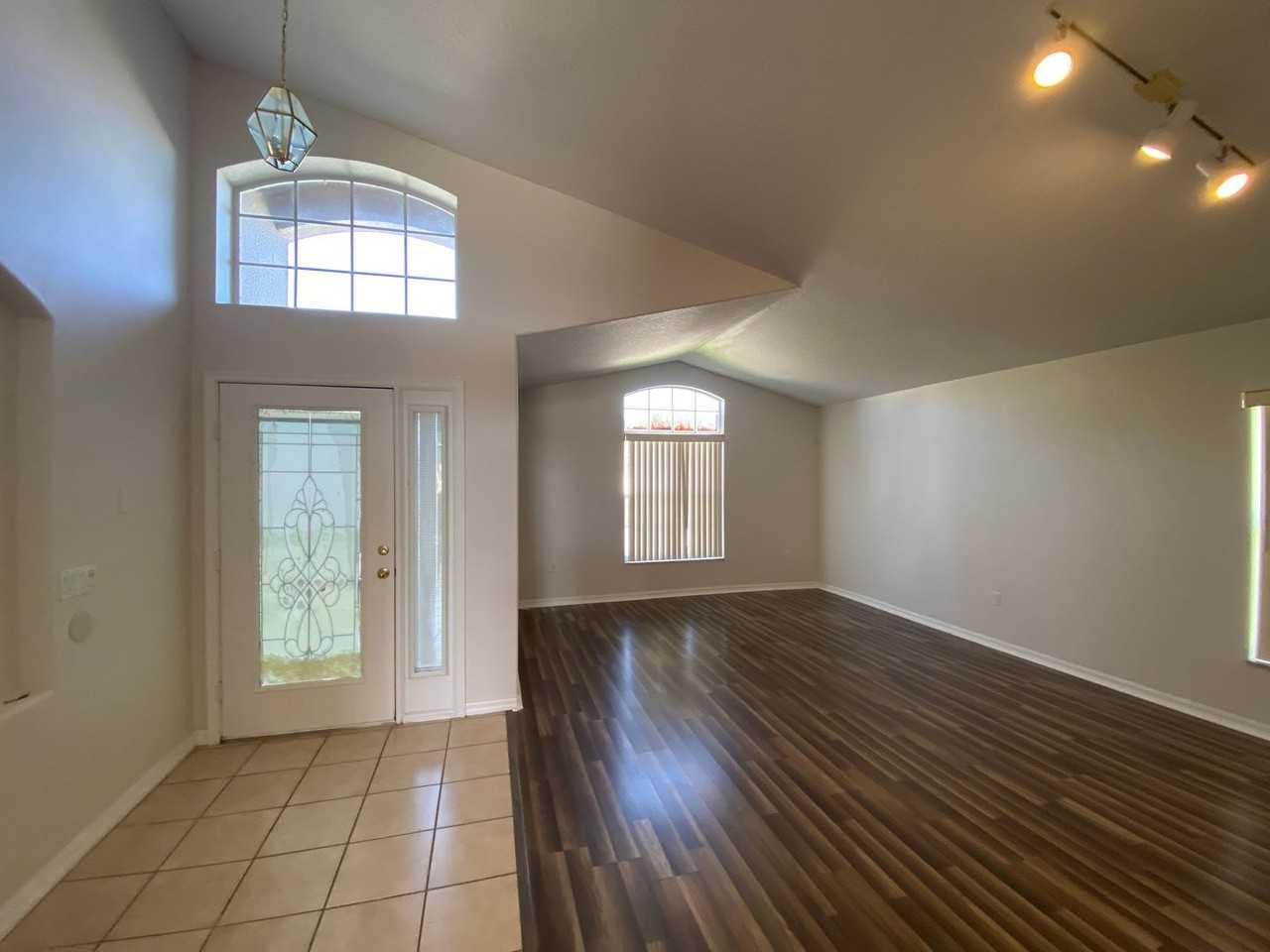434 Cassia Dr - Photo 4 of 28
