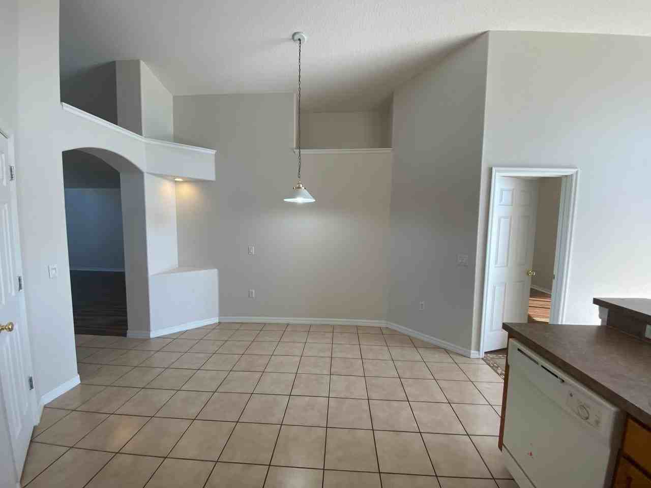 434 Cassia Dr - Photo 7 of 28