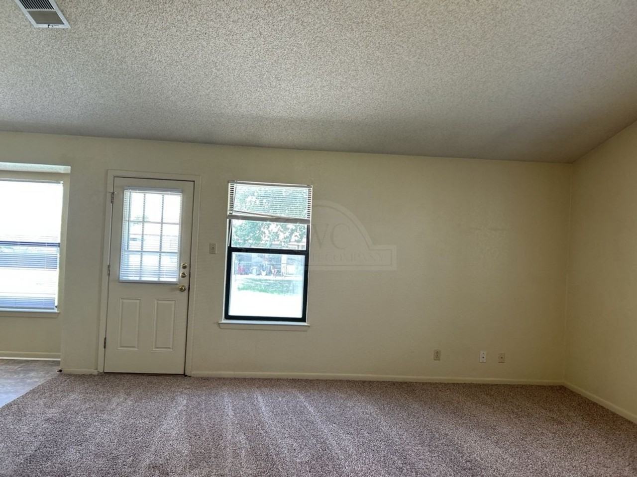 3319 Westrim Dr - Photo 6 of 19