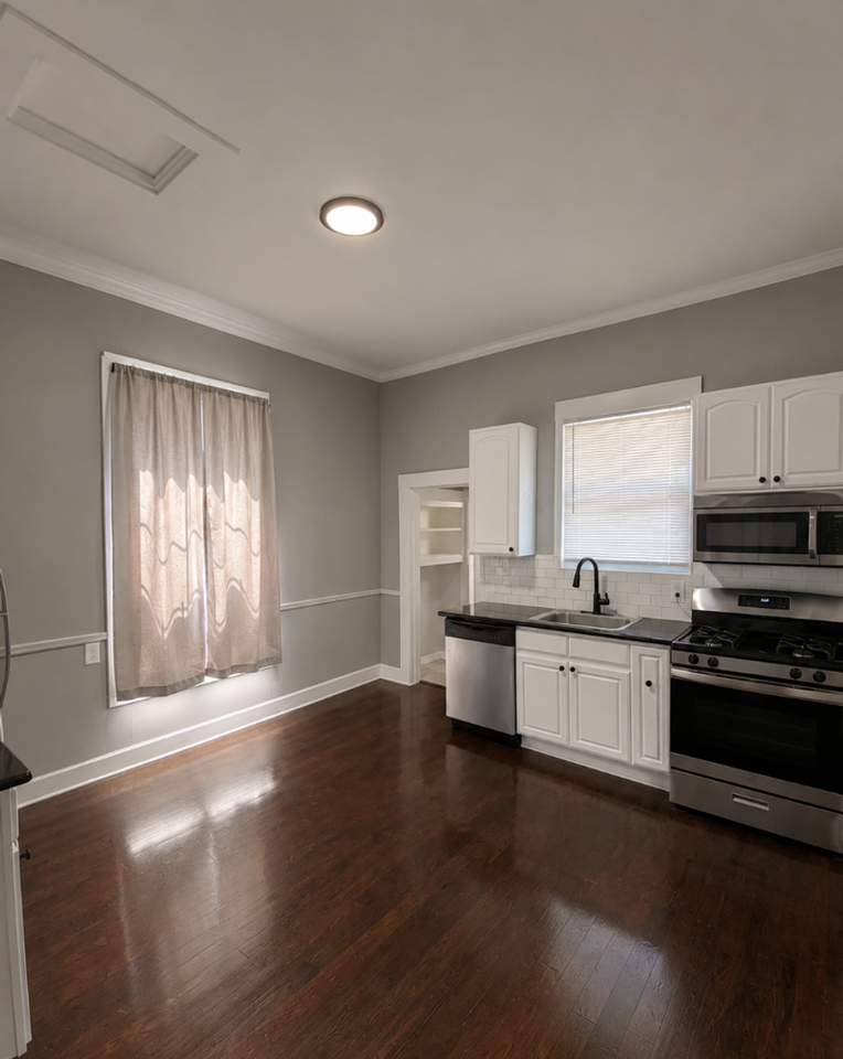 2525 Filbert St - Photo 2 of 11