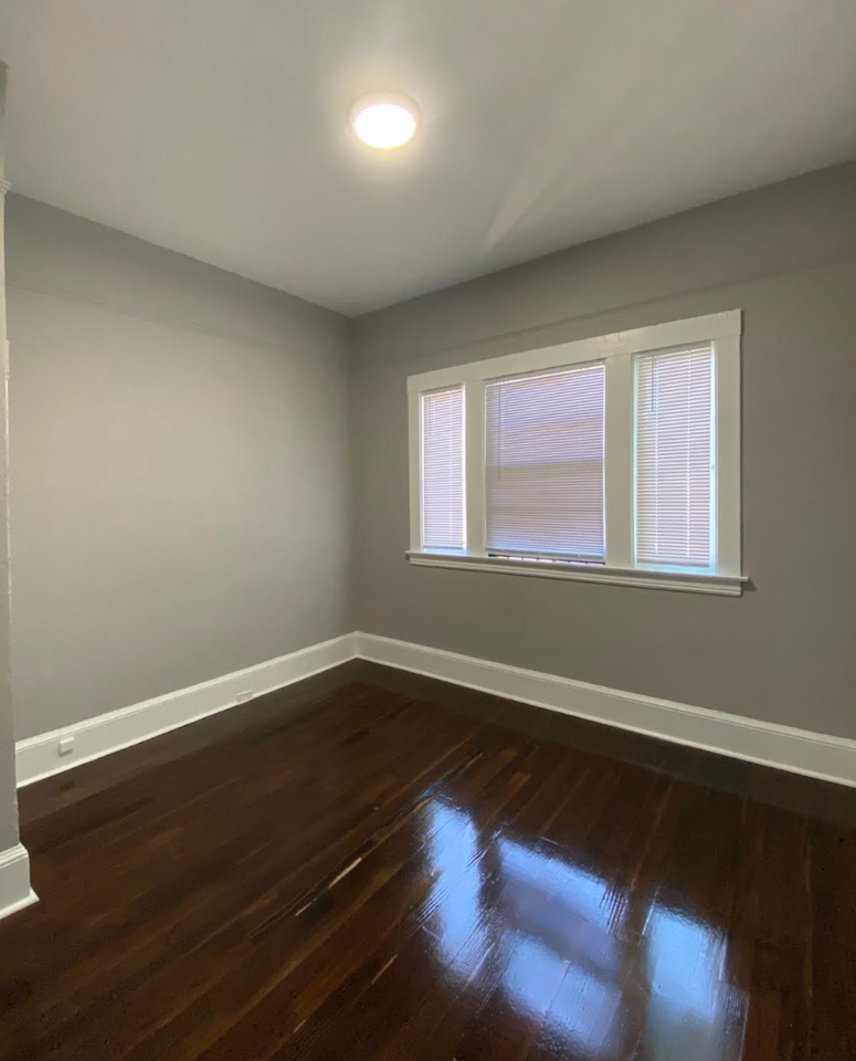 2525 Filbert St - Photo 5 of 11