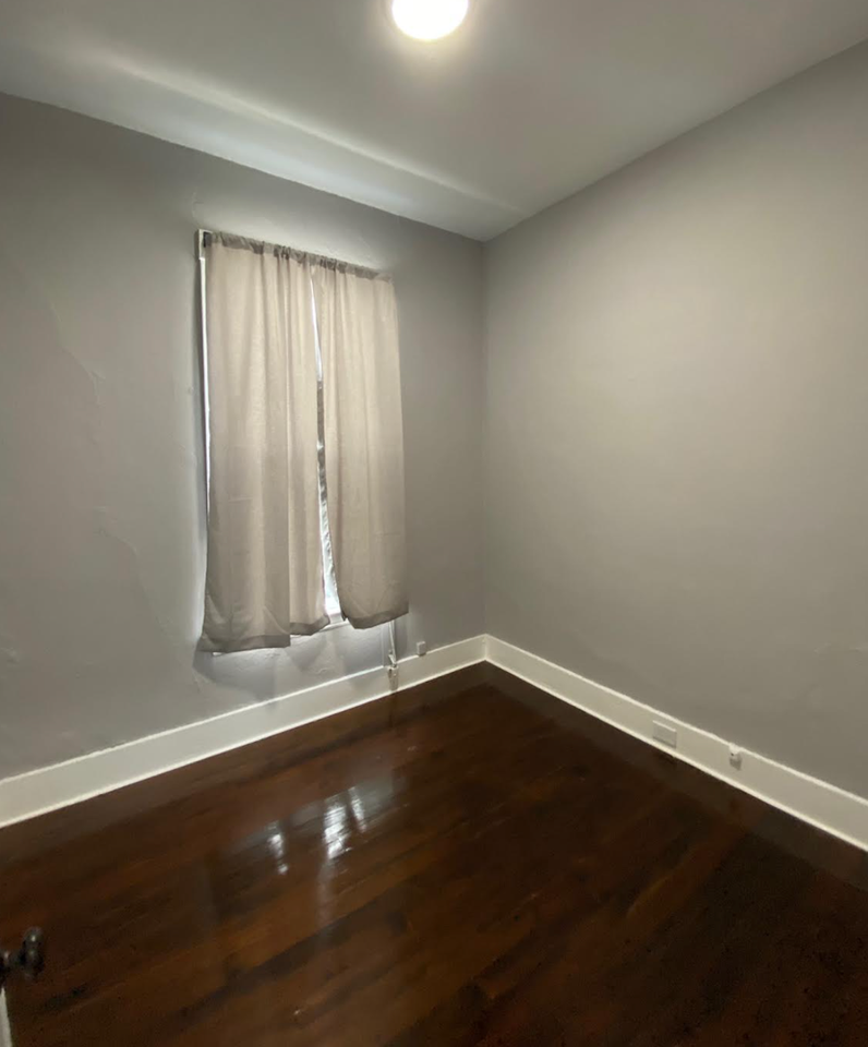 2525 Filbert St - Photo 6 of 11
