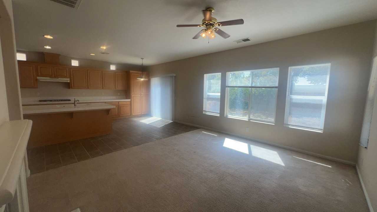 3519 Santiago Ct - Photo 7 of 12