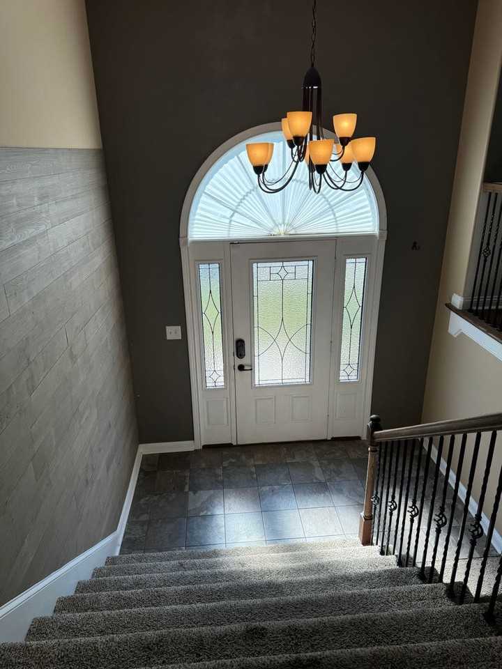 1701 Winterhaven Ct - Photo 4 of 34
