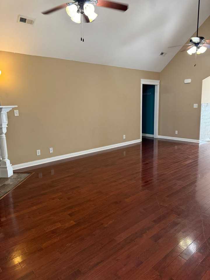 1701 Winterhaven Ct - Photo 7 of 34