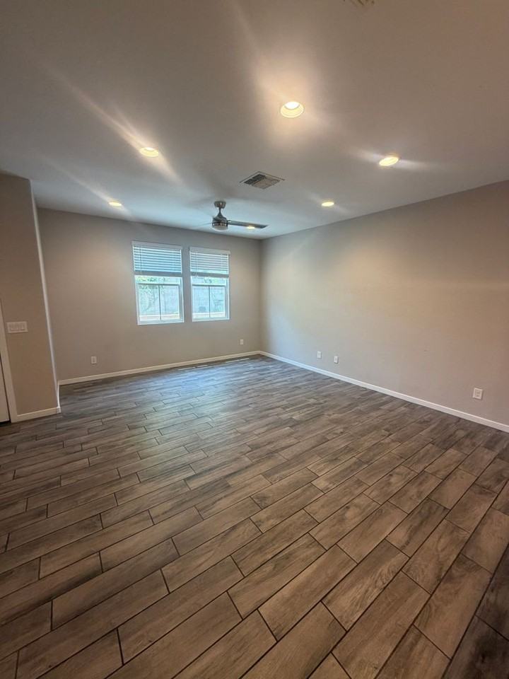 6114 S Roosevelt St - Photo 2 of 15