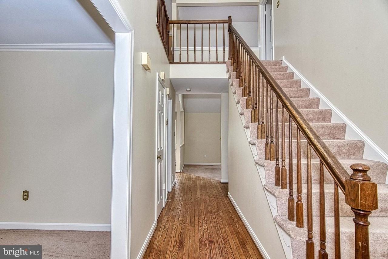 2205 Cedar Mill Ct - Photo 3 of 50