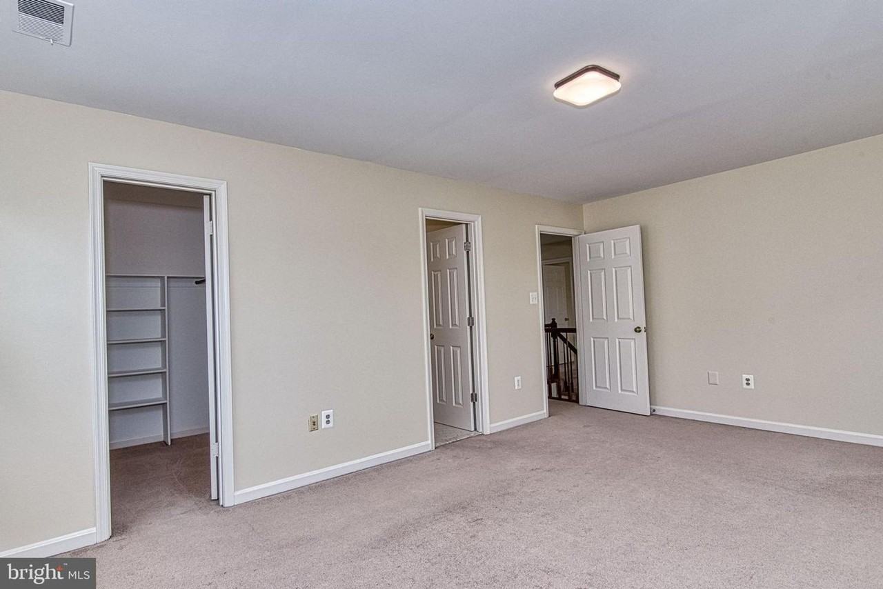 2205 Cedar Mill Ct - Photo 6 of 50