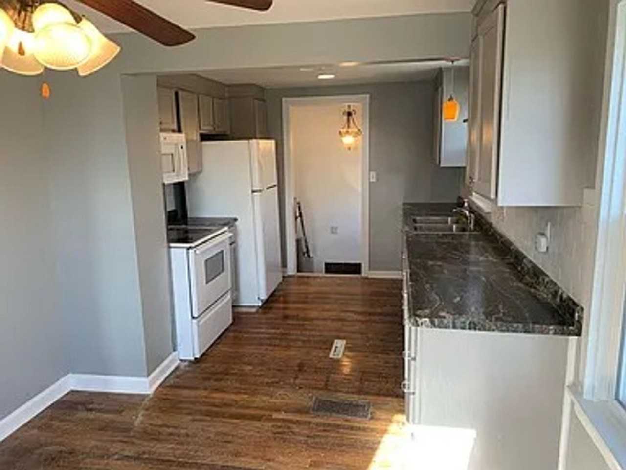6110 Lafayette Ave - Photo 3 of 6