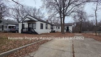 1512 W College St - Photo 1 of 1