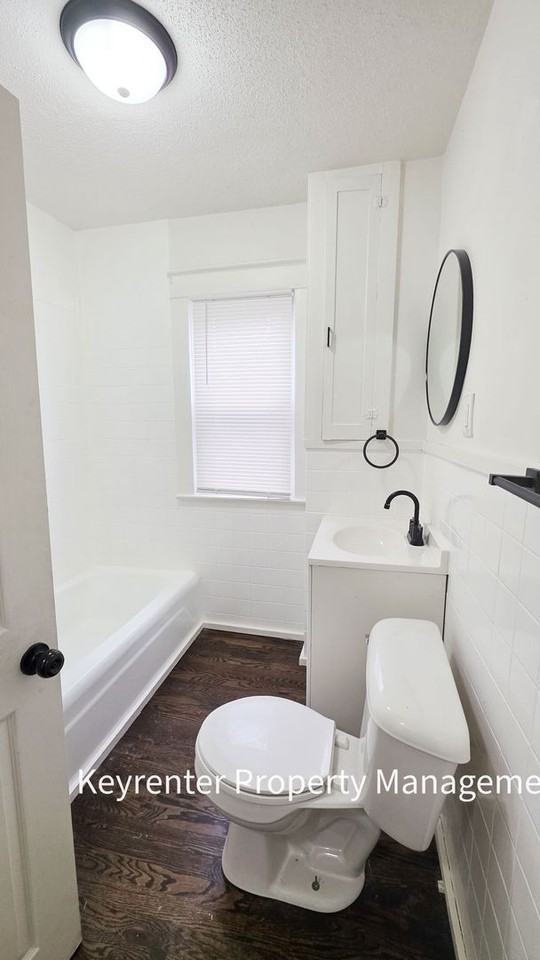 1512 W College St - Photo 4 of 34