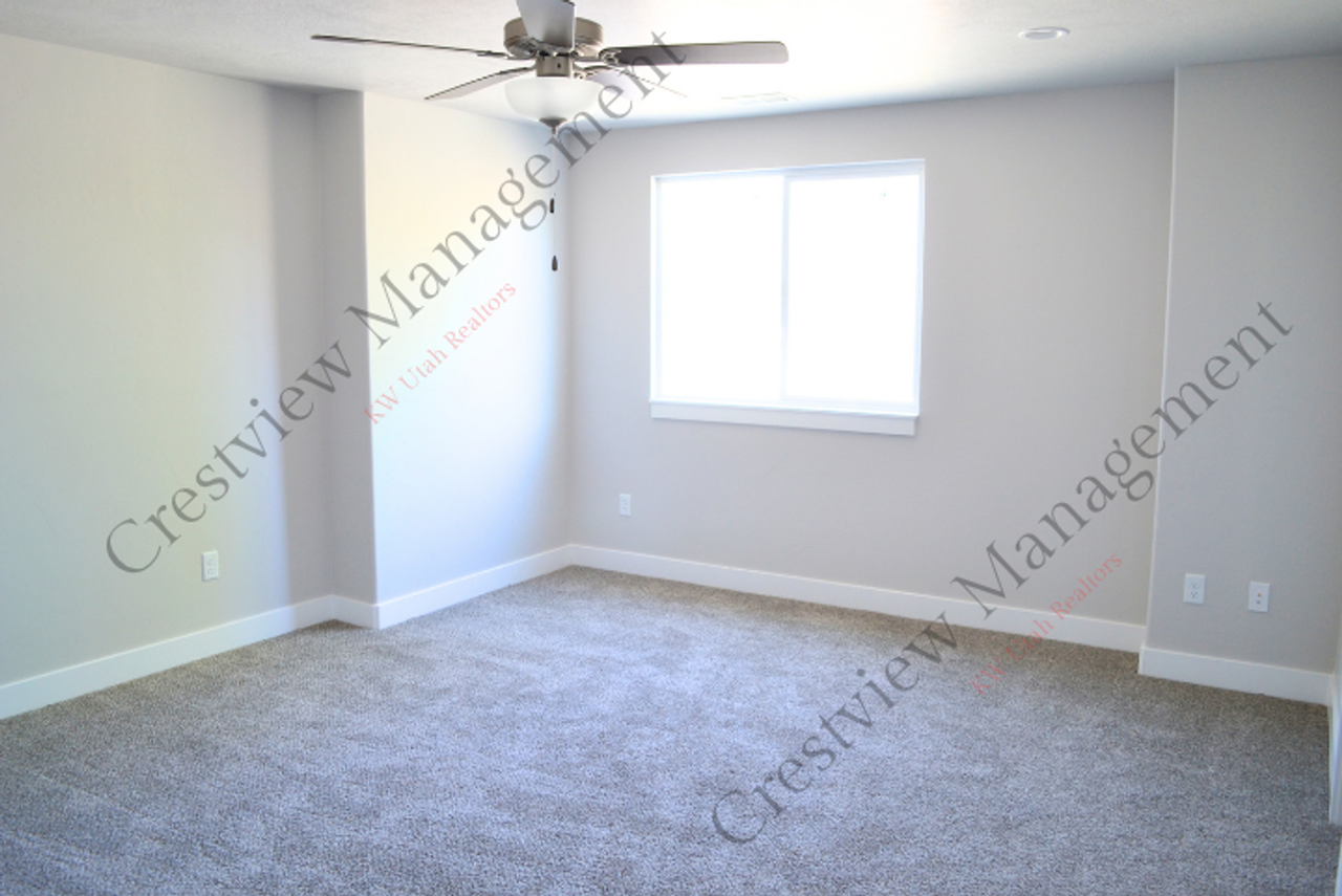 448 W Mcclellan Ct #3 - Photo 6 of 25