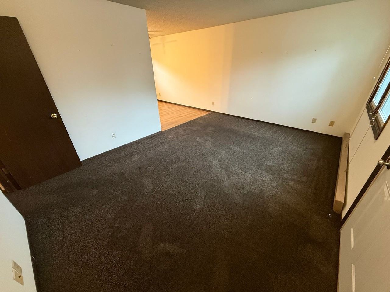 1145 Lancaster St - Photo 2 of 13