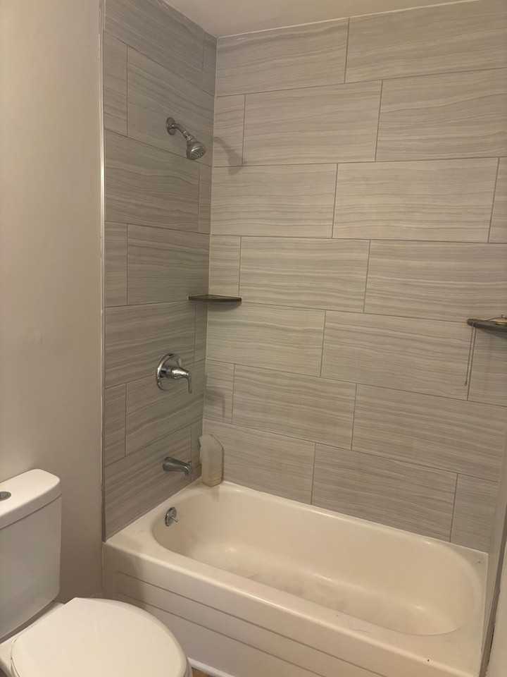 508 Clinton Springs Ave - Photo 4 of 6
