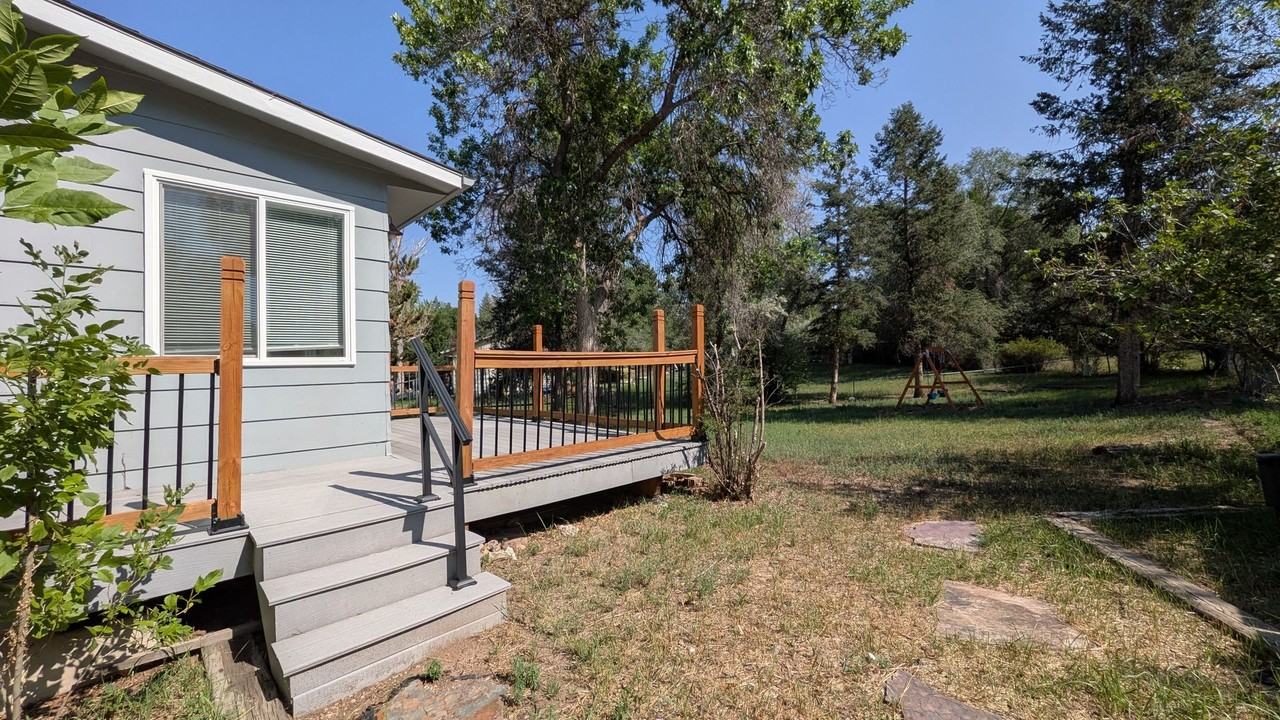 4050 Hollow Rd - Photo 2 of 50