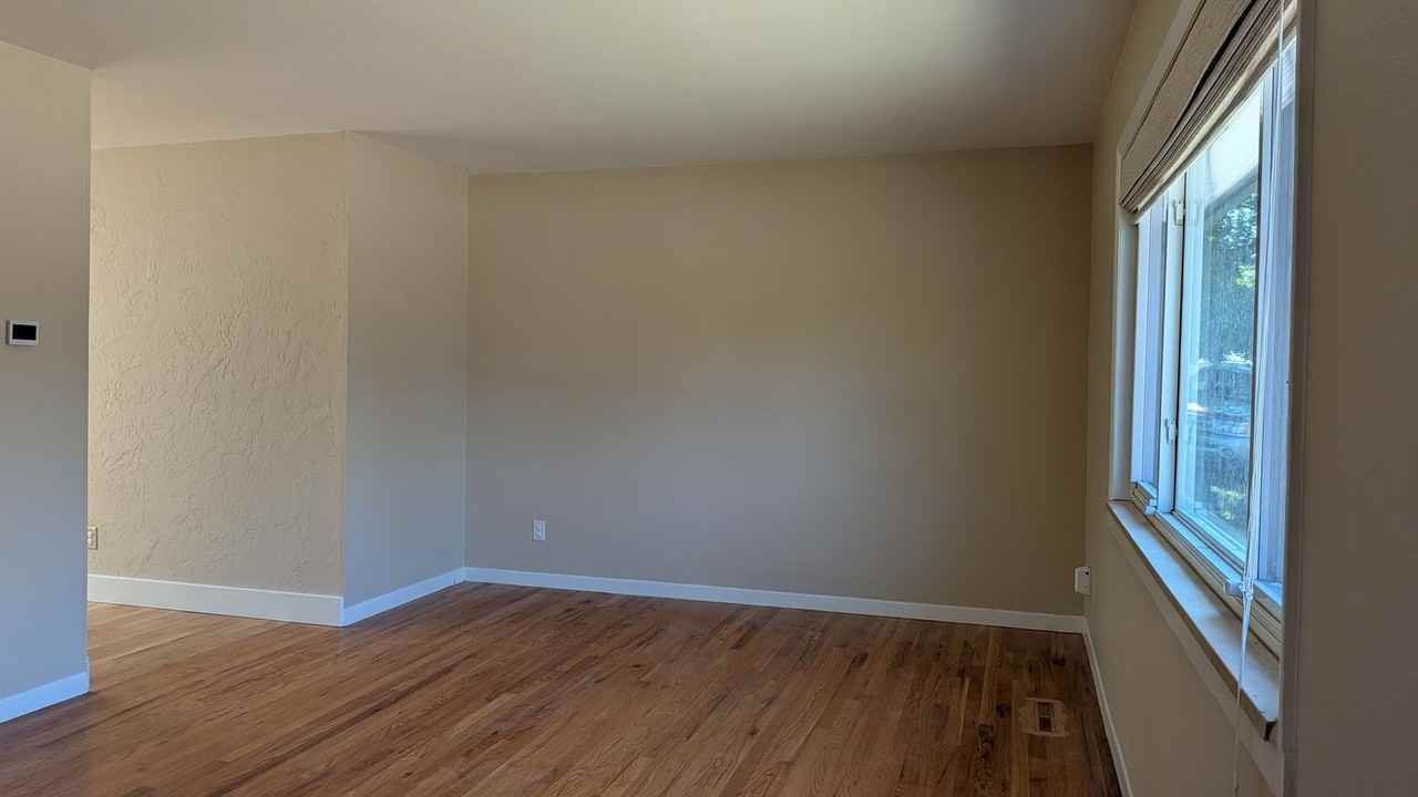 4050 Hollow Rd - Photo 7 of 50
