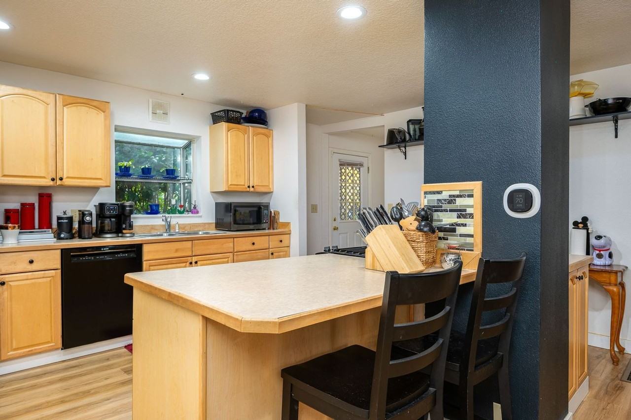 2837 Se 90th Pl - Photo 3 of 7