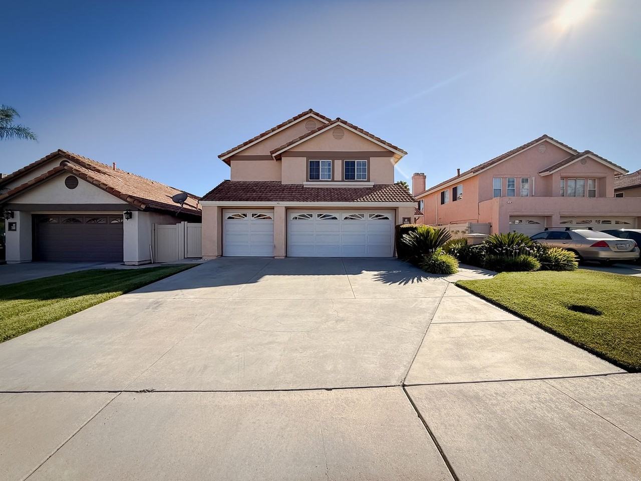 40041 Zamura Ct - Photo 2 of 39