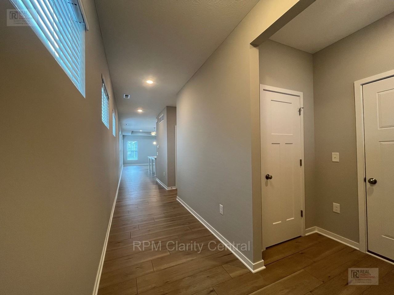 7089 Ashford Way - Photo 2 of 11