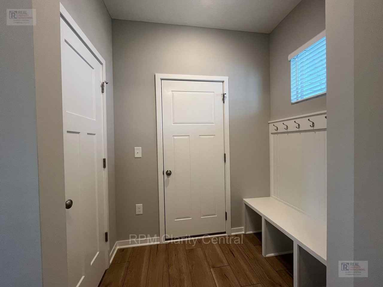 7089 Ashford Way - Photo 3 of 11