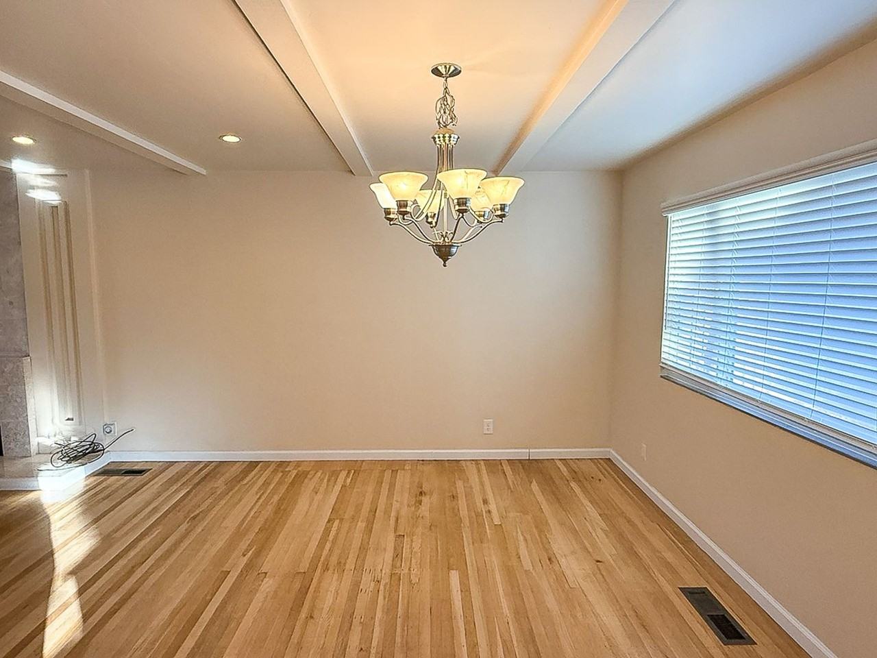 6403 Tamalpais Ave - Photo 4 of 16