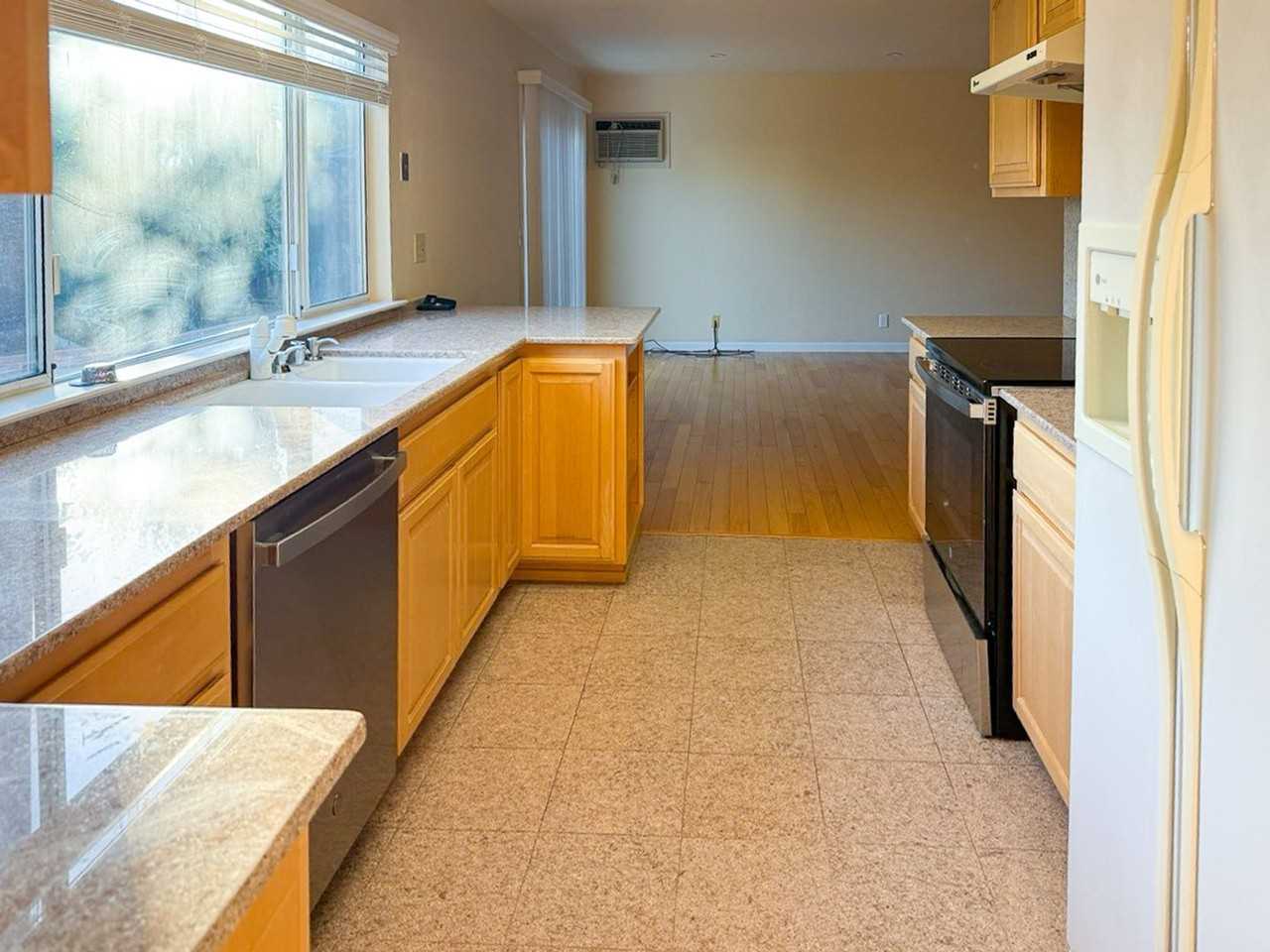 6403 Tamalpais Ave - Photo 5 of 16
