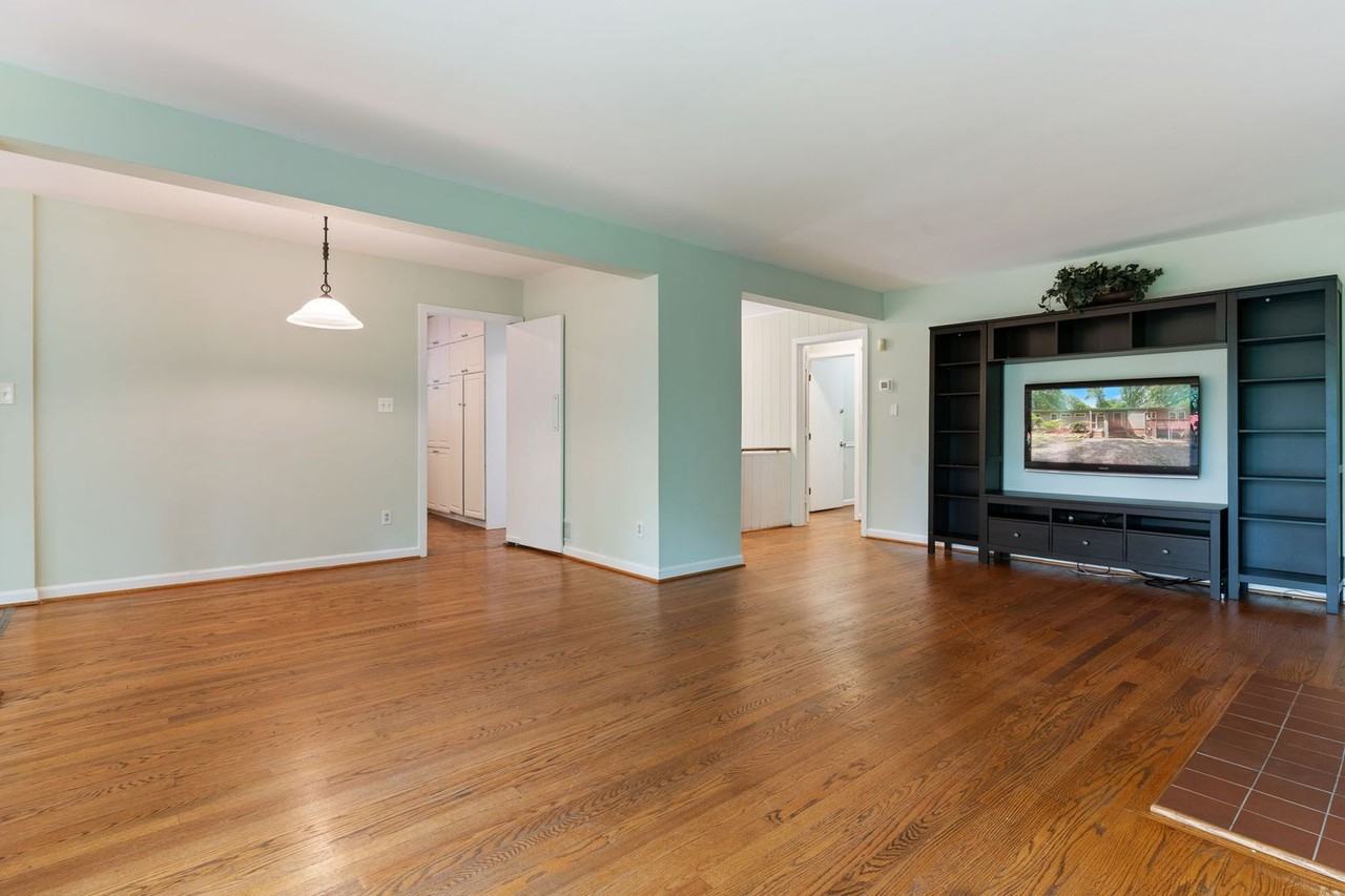2206 N Taft St - Photo 5 of 43