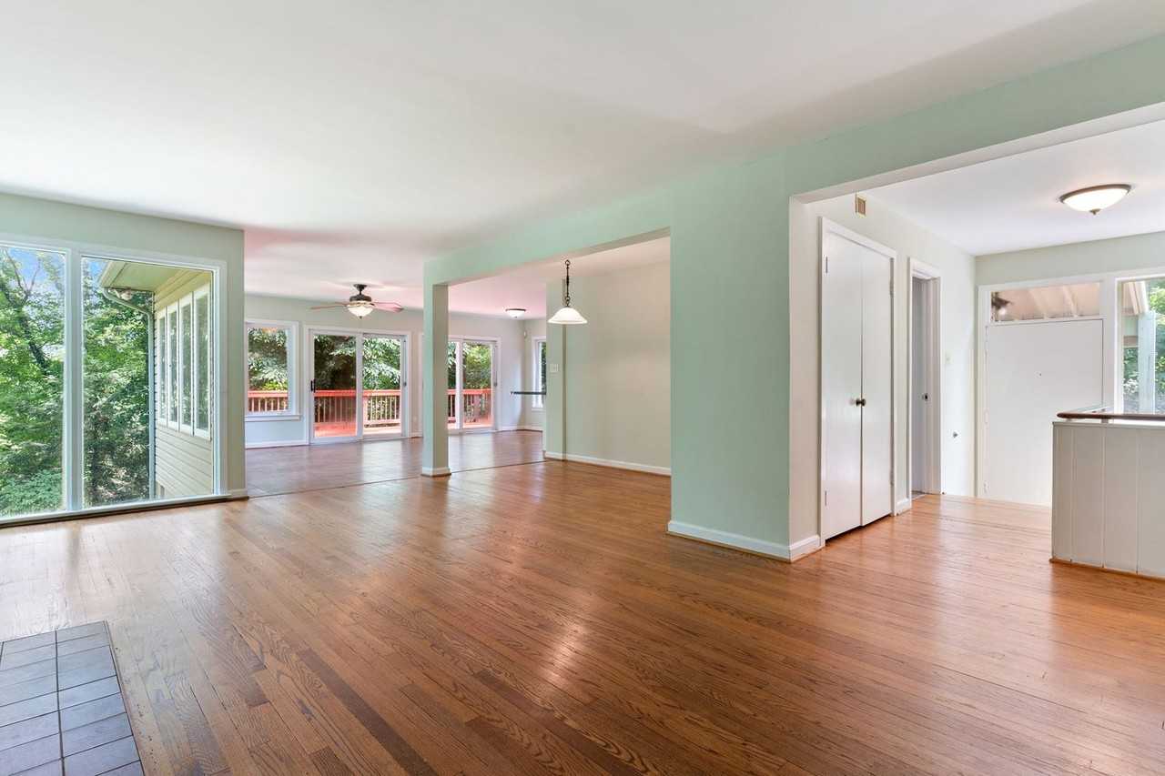 2206 N Taft St - Photo 6 of 43