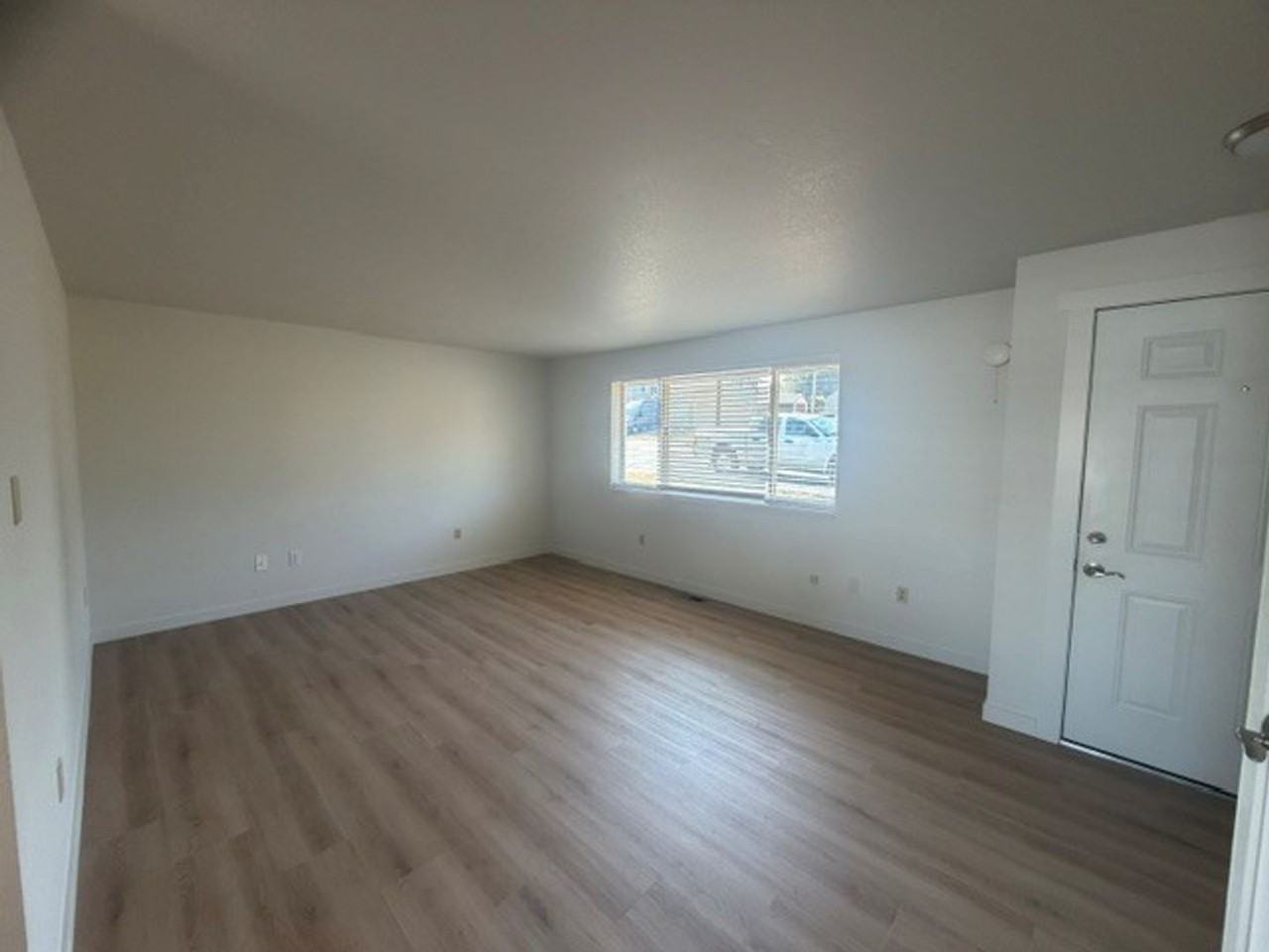 3305 19th St - Photo 3 of 7