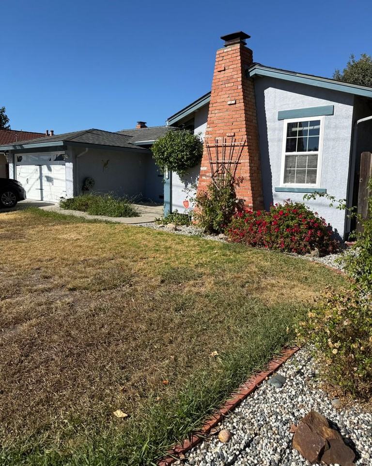 7389 Newcastle Ln - Photo 5 of 35