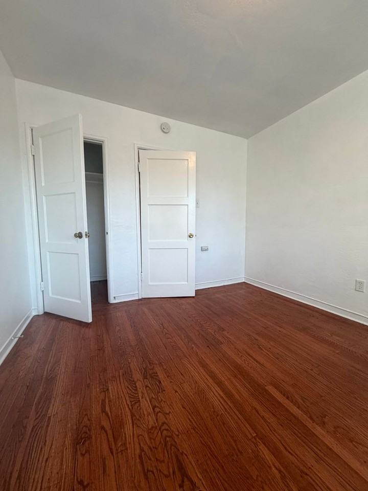1602 Ashby Ave - Photo 5 of 9