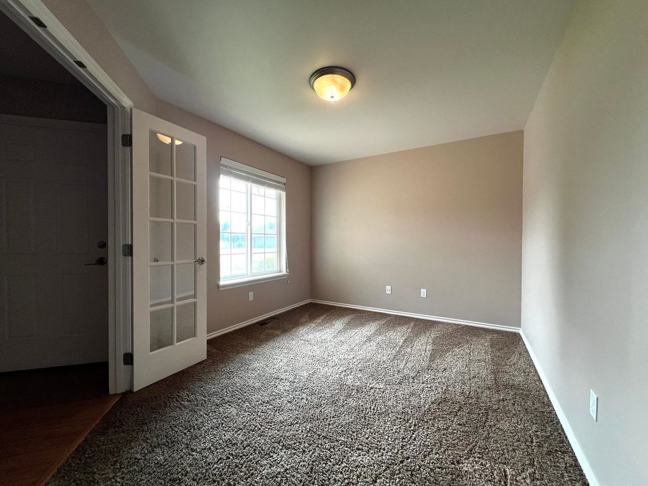 1006 S 91st Ave #2 - Photo 3 of 18