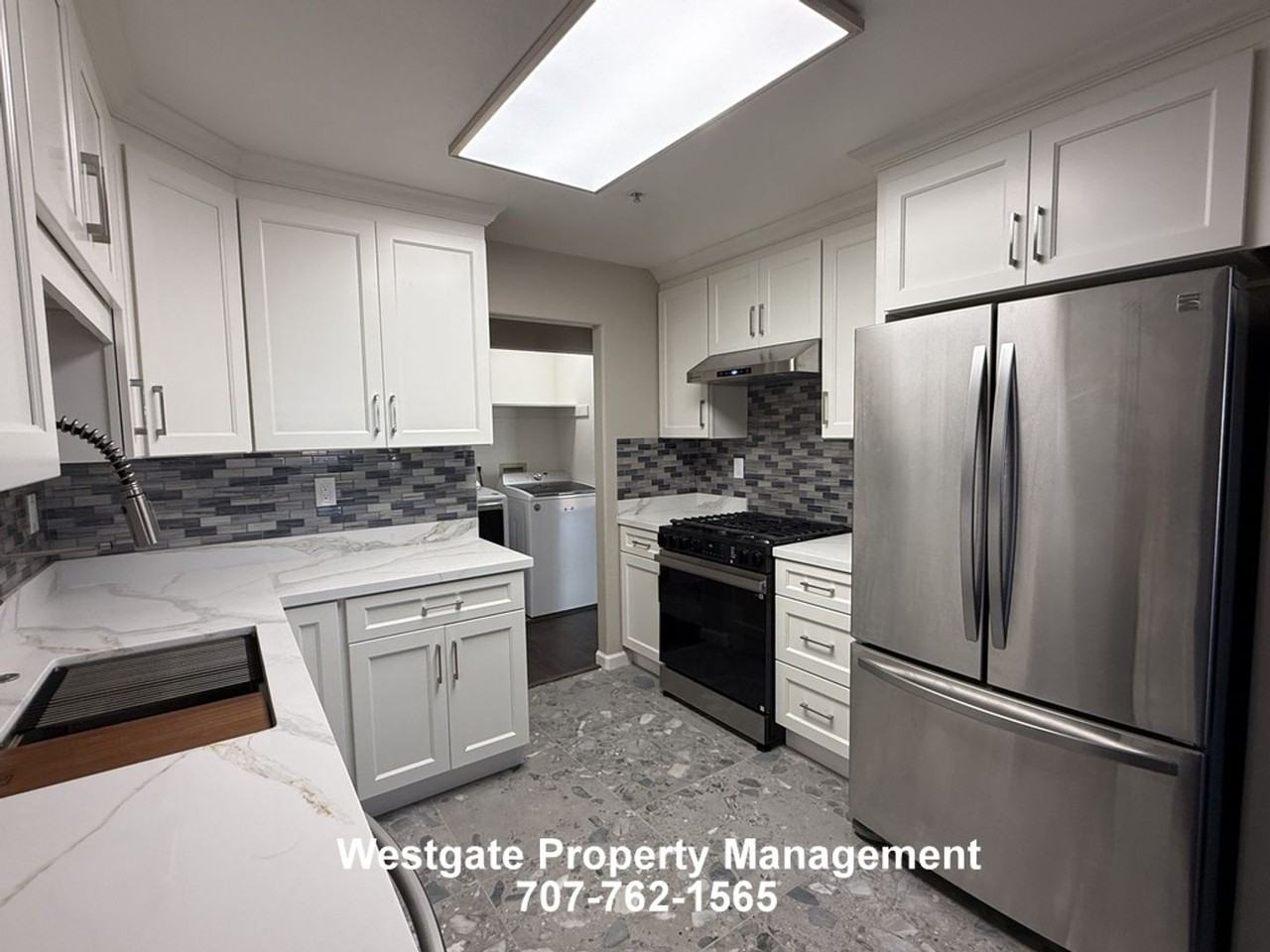 813 Chardonnay Cir - Photo 3 of 15