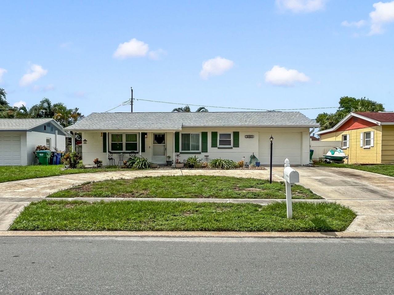 10904 Temple Ave - Photo 2 of 22