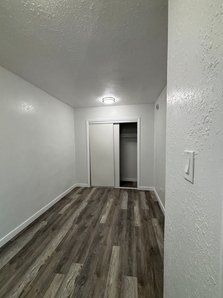 1745 Magnolia Ave - Photo 2 of 10
