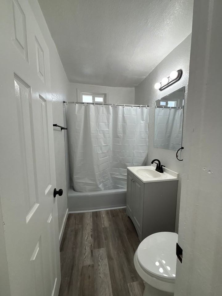 1745 Magnolia Ave - Photo 3 of 10