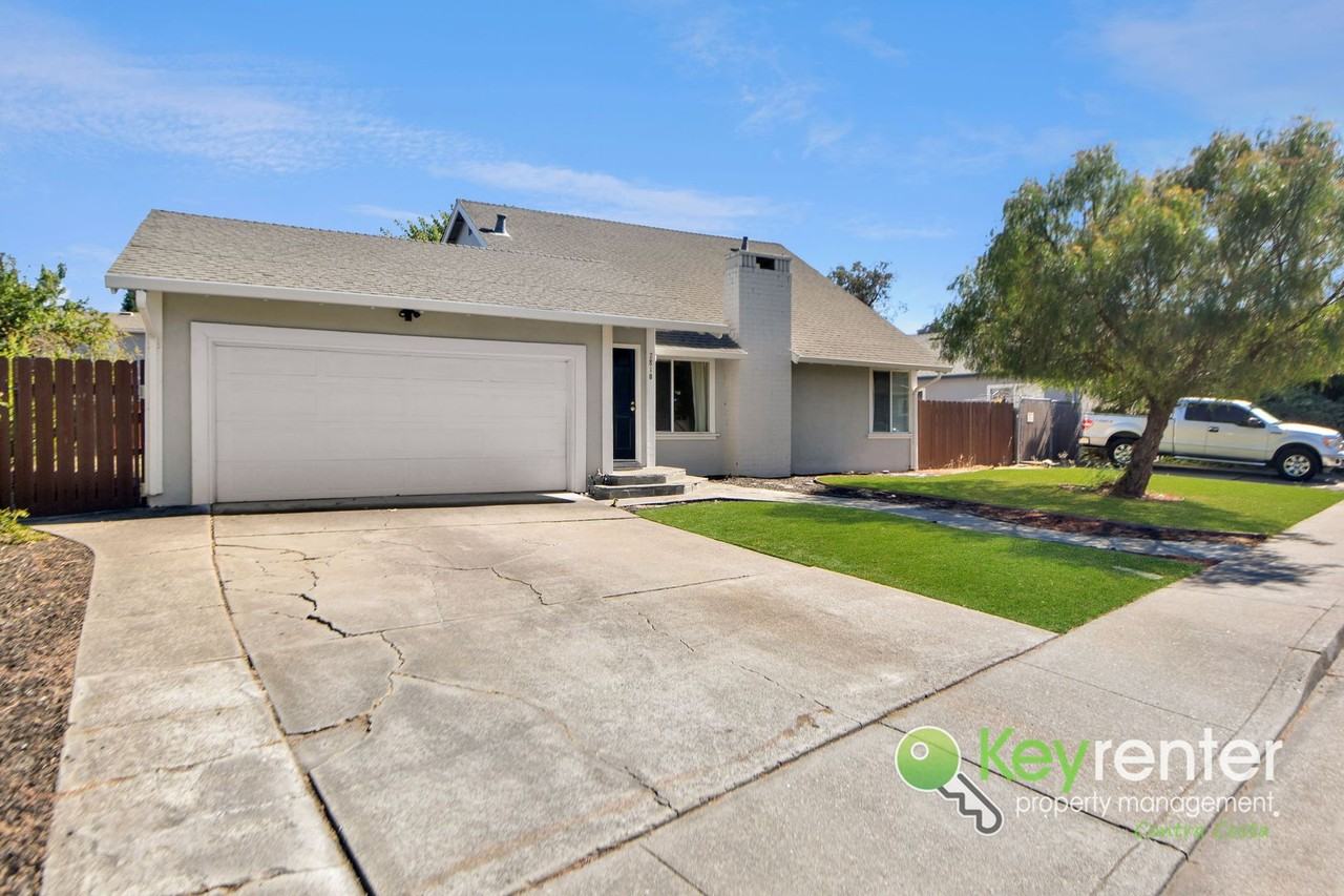 2810 Bowlin Ave - Photo 2 of 25