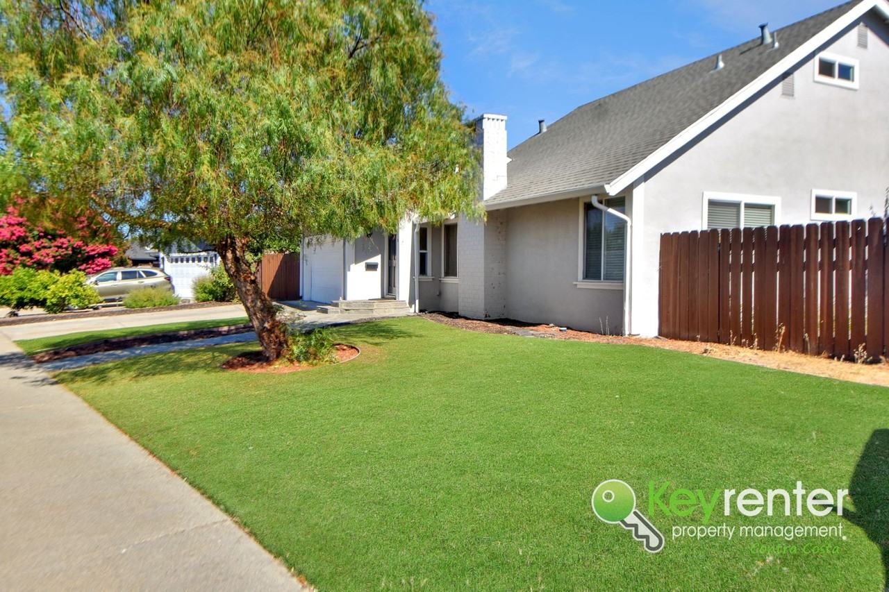 2810 Bowlin Ave - Photo 3 of 25