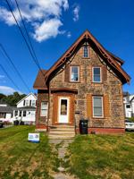 featured image of 210 Center St