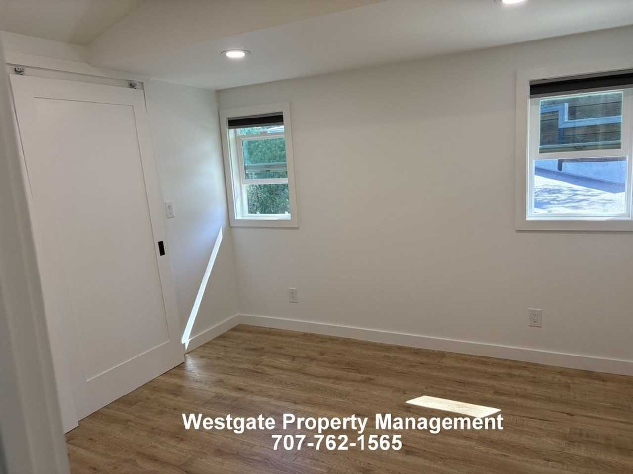 5686A Lakeville Rd - Photo 4 of 9